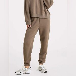 NUUDS Classic Jogger in Mocha Brown size Large
